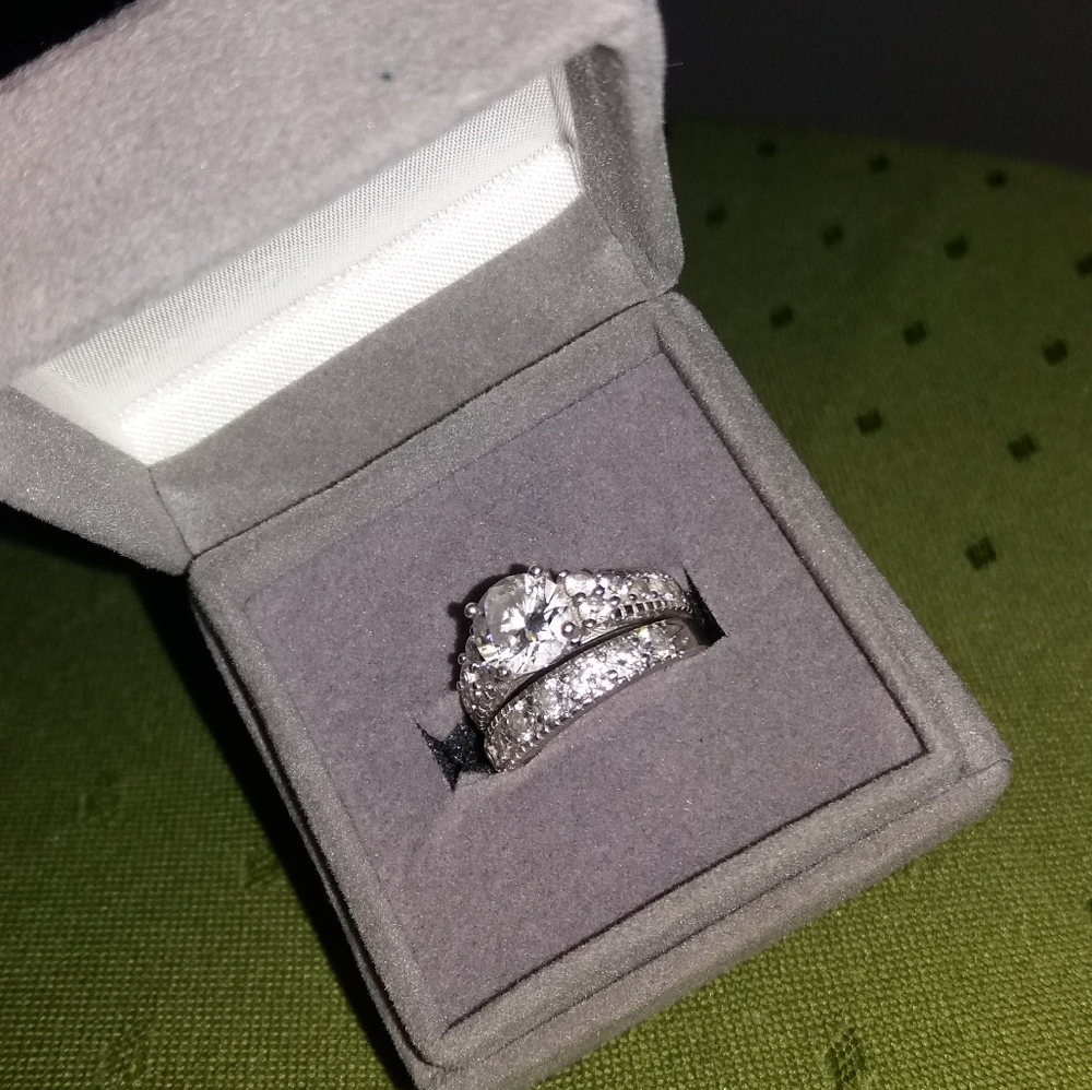 Engagement bridal ring set